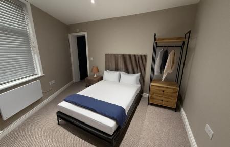 6 bedroom Semi-detached house to let in Hedworth Lane, Boldon Colliery, NE35