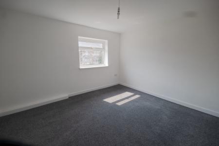 3 bedroom Semi-detached house to let in Redhill Road, Redhouse Estate, Sunderland, SR5