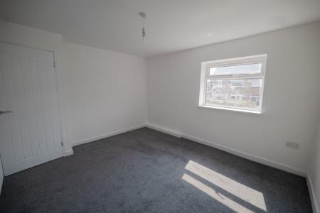 3 bedroom Semi-detached house to let in Redhill Road, Redhouse Estate, Sunderland, SR5