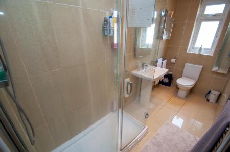 3 bedroom Terraced House to let in Robert Street, South Shields, NE33