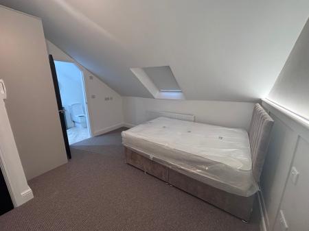 6 bedroom Terraced House to let in Springwell Avenue, Gateshead, NE9