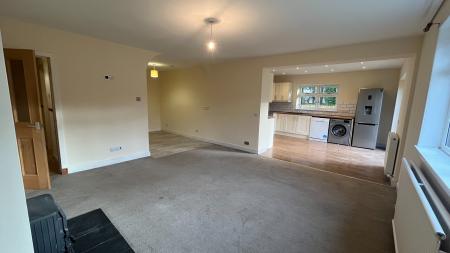 3 bedroom Semi-detached house to let in Inchmarlo Road, Banchory, AB31