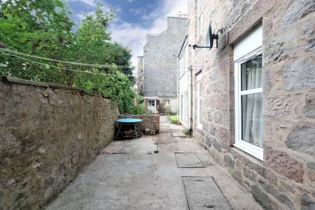 2 bedroom Flat for sale in 1 Belgrave Terrace, Rosemount, Aberdeen, AB25