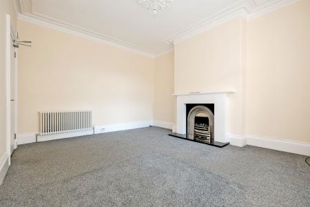 3 bedroom Flat for sale in 102 Leslie Terrace, Kittybrewster, Aberdeen, AB25