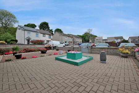 2 bedroom Semi-detached house for sale in 11 Greenbrae Walk, Bridge of Don, Aberdeen, AB23