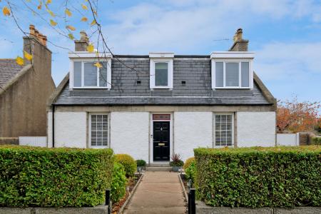 4 bedroom Detached house for sale in 146 Broomhill Road, Broomhill, Aberdeen, AB10