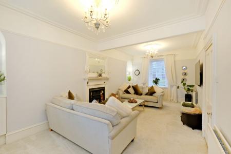 4 bedroom Detached house for sale in 146 Broomhill Road, Broomhill, Aberdeen, AB10