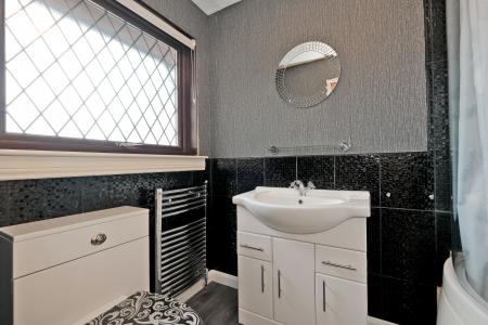 3 bedroom Semi-detached bungalow for sale in 15 Broomfield Park, Portlethen, AB12