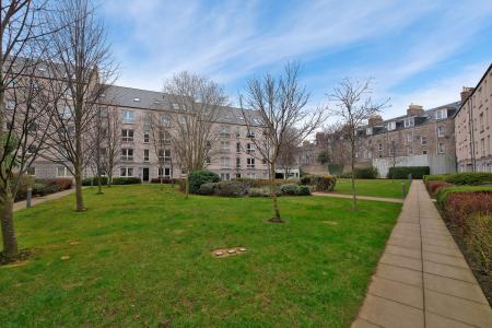 2 bedroom Flat for sale in 29 Dee Village, The City Centre, Aberdeen, AB11