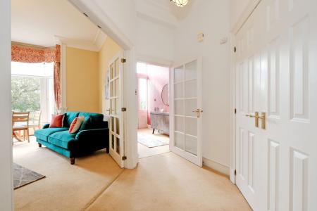 2 bedroom Flat for sale in 74H Queens Road, Aberdeen, AB15