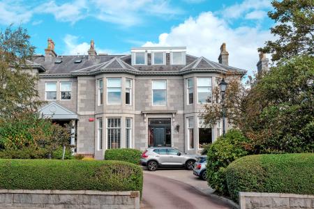 2 bedroom Flat for sale in 74H Queens Road, Aberdeen, AB15
