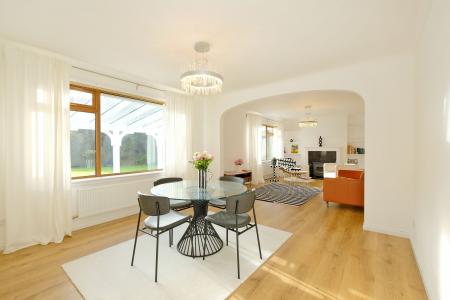 4 bedroom Detached house for sale in Heatherbank, Kintore, AB51