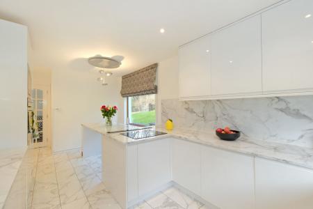 4 bedroom Detached house for sale in Heatherbank, Kintore, AB51