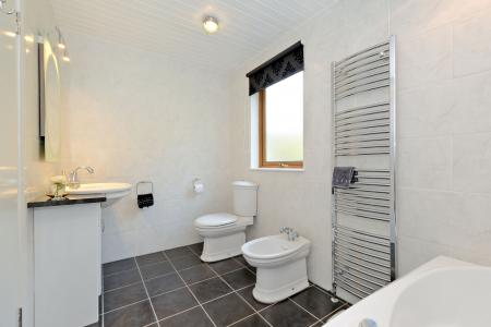 4 bedroom Detached house for sale in Heatherbank, Kintore, AB51