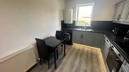 2 bedroom Flat to let in Cuparstone Place, Great Western Road, The City Centre, Aberdeen, AB10