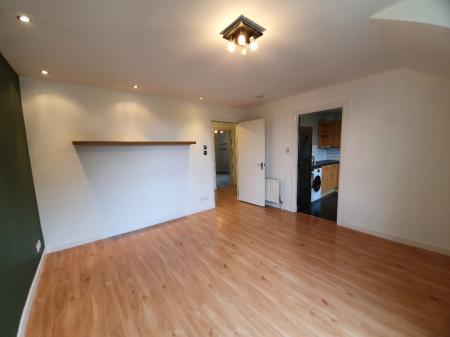 2 bedroom Flat to let in Denwood, Woodend, Aberdeen, AB15