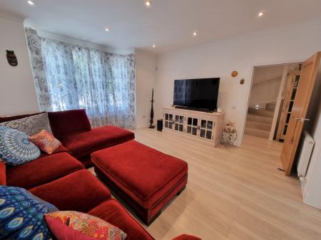 5 bedroom Semi-detached house to let in Gairnhill, Countesswells, Aberdeen, AB15