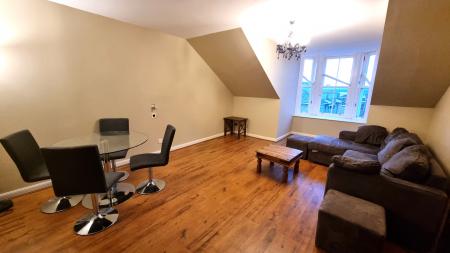 2 bedroom Flat to let in Great Western Road, Aberdeen, AB10