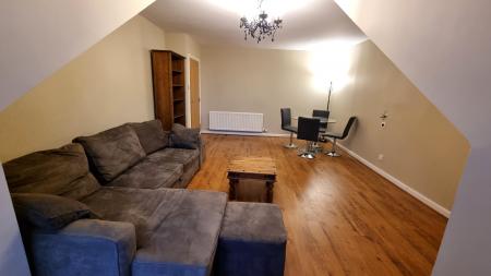 2 bedroom Flat to let in Great Western Road, Aberdeen, AB10