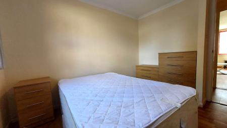 2 bedroom Flat to let in Headland Court, Garthdee, Aberdeen, AB10