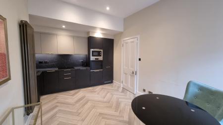 2 bedroom Flat to let in Jamaica Street, Kittybrewster, Aberdeen, AB25