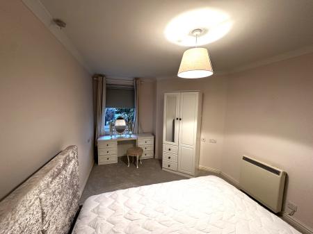 1 bedroom Flat to let in Kirk Brae, Cults, Aberdeen, AB15