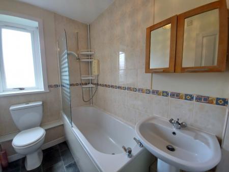 2 bedroom Flat to let in Lang Stracht, Lang Stracht, Aberdeen, AB15