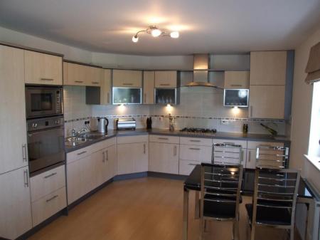 2 bedroom Flat to let in Rubislaw View, Rubislaw, Aberdeen, AB15