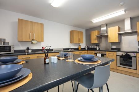 7 bedroom Flat share to let in St Peter Street, Aberdeen, AB24