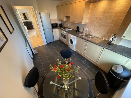 1 bedroom Flat to let in Strawberry Bank Parade, The City Centre, Aberdeen, AB11