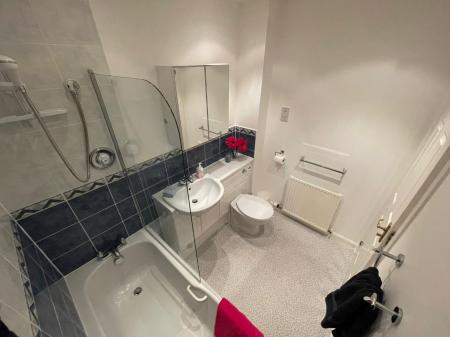 1 bedroom Flat to let in Strawberry Bank Parade, The City Centre, Aberdeen, AB11