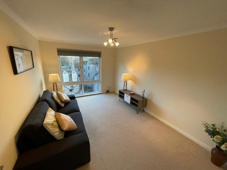 1 bedroom Flat to let in Strawberry Bank Parade, The City Centre, Aberdeen, AB11