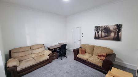 1 bedroom Flat to let in Wallfield Crescent, Rosemount, Aberdeen, AB25