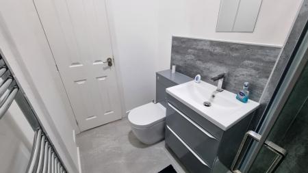 1 bedroom Flat to let in Wallfield Crescent, Rosemount, Aberdeen, AB25