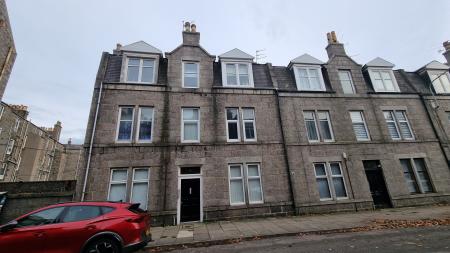 1 bedroom Flat to let in Wallfield Crescent, Rosemount, Aberdeen, AB25