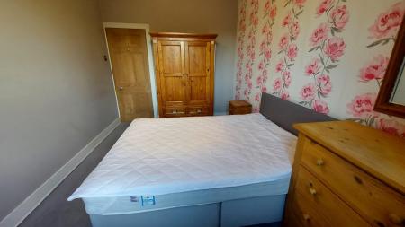 2 bedroom Flat to let in Clifton Road, Hilton, Aberdeen, AB24