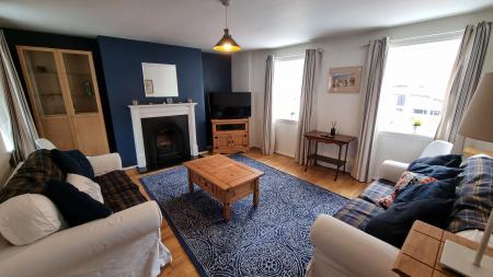 2 bedroom Cottage to let in High Street, Aberdeen, AB24