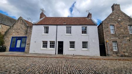 2 bedroom Cottage to let in High Street, Aberdeen, AB24