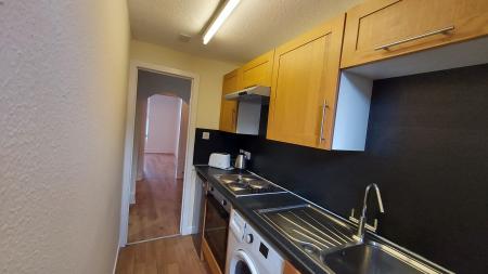 1 bedroom Flat to let in Menzies Road, Torry, Aberdeen, AB11