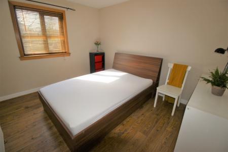 2 bedroom Terraced House to let in Altonrea Gardens, Dyce, Aberdeen, AB21