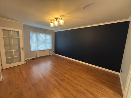 3 bedroom Semi-detached house to let in Castleview Avenue, Kintore, AB51