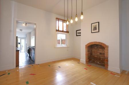 3 bedroom Terraced House for sale in Avenue Road, Ashby-De-La-Zouch, LE65