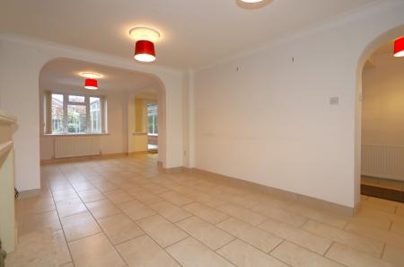 4 bedroom Detached house for sale in Blackthorn Way, Measham, DE12