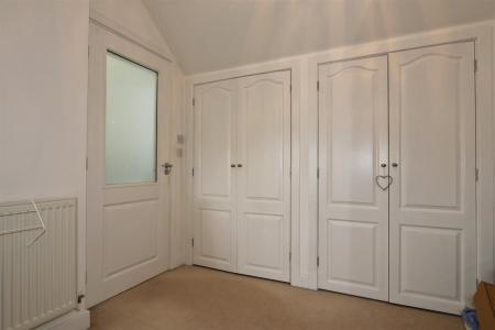 3 bedroom Town house for sale in George Street, Melbourne, DE73