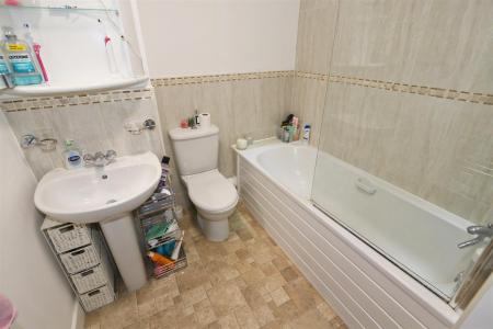 3 bedroom Town house for sale in George Street, Melbourne, DE73