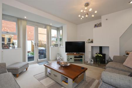 3 bedroom Town house for sale in George Street, Melbourne, DE73