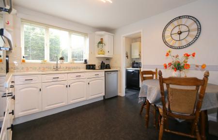 4 bedroom Detached house for sale in Highgate, Ashby-De-La-Zouch, LE65