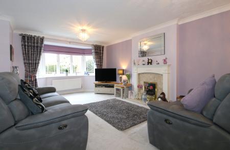 4 bedroom Detached house for sale in Highgate, Ashby-De-La-Zouch, LE65