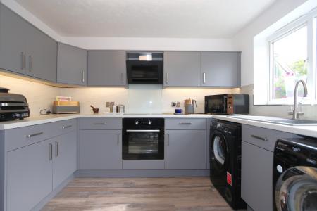 3 bedroom Detached house for sale in Kelso Close, Measham, DE12