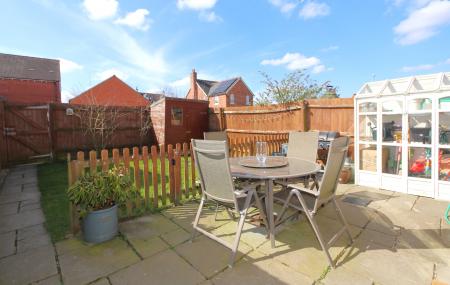 3 bedroom Semi-detached house for sale in Kiln Close, Ashby-De-, Lount, LE65